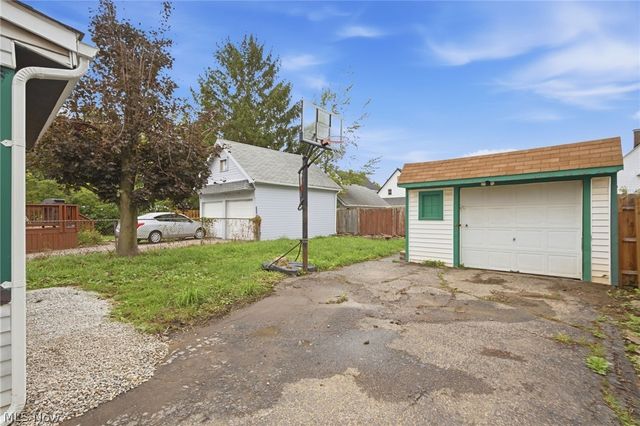 4324 Ardmore Avenue, Cleveland, OH 44109
