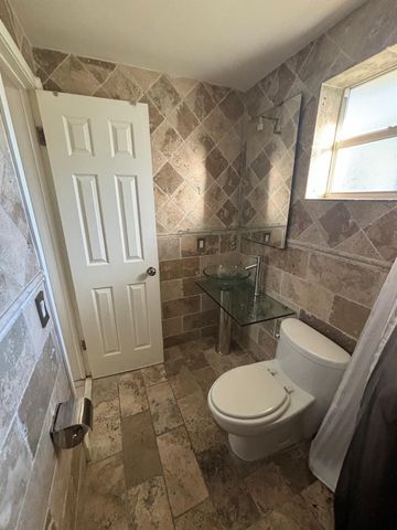 1301 N 12th Court 12a, Hollywood, FL 33019