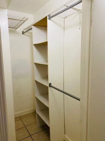 1301 N 12th Court 12a, Hollywood, FL 33019