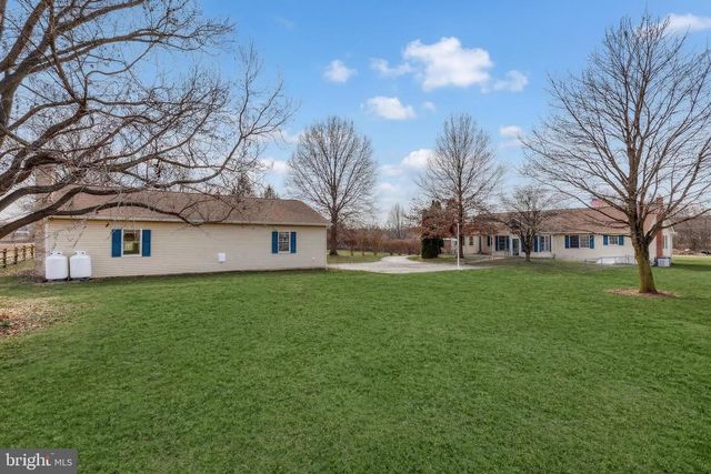 596 BEINHOWER RD, Etters, PA 17319