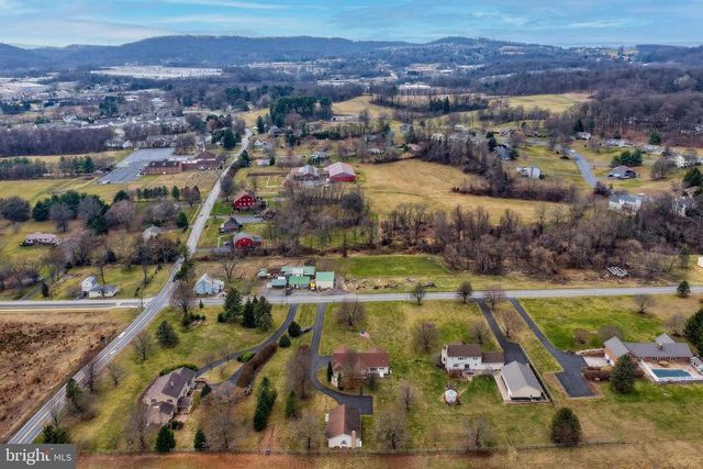 596 BEINHOWER RD, Etters, PA 17319