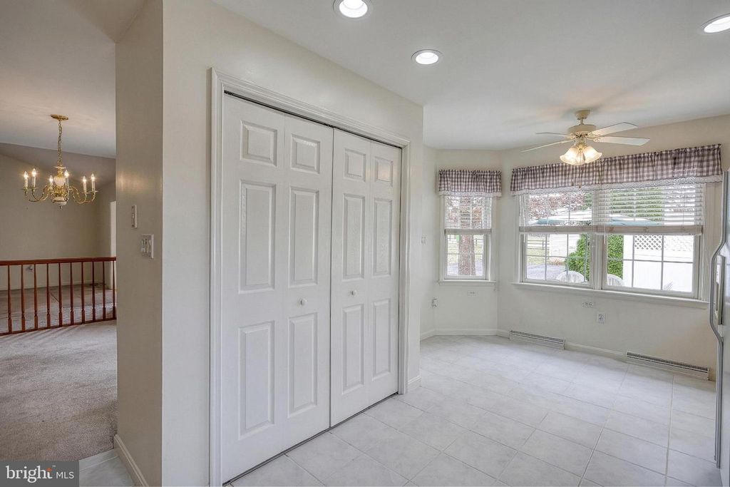 Image 18 of property listing at 596 BEINHOWER RD, Etters, PA 17319