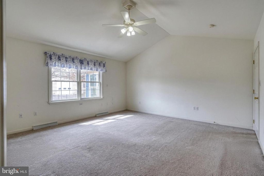 Image 22 of property listing at 596 BEINHOWER RD, Etters, PA 17319