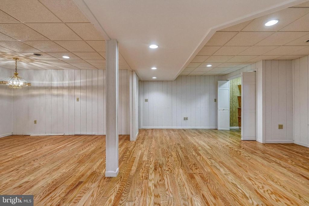 Image 31 of property listing at 596 BEINHOWER RD, Etters, PA 17319