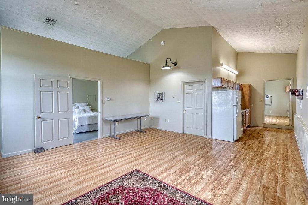 Image 45 of property listing at 596 BEINHOWER RD, Etters, PA 17319