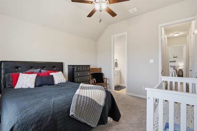 700 Russell Road, Hudson Oaks, TX 76087