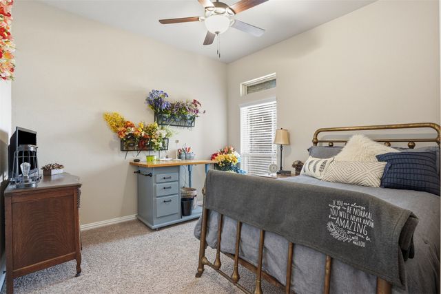 700 Russell Road, Hudson Oaks, TX 76087