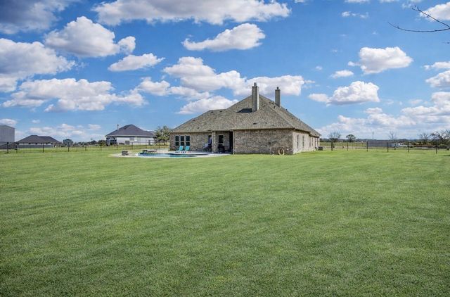 700 Russell Road, Hudson Oaks, TX 76087