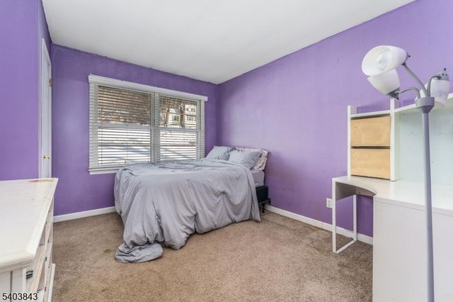 9 Woodland Ter, High Bridge Boro, NJ 08829