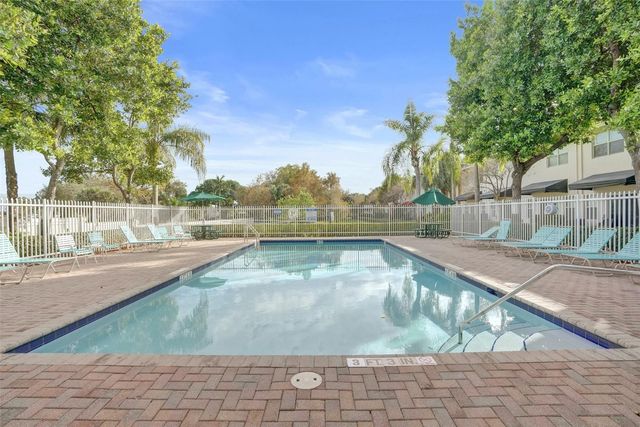 3021 NW 30th Avenue, Oakland Park, FL 33311