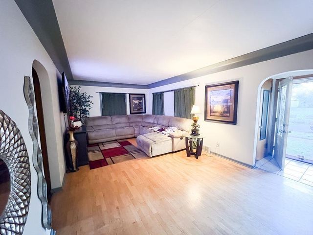 626 Boston Avenue, Waterloo, IA 50703