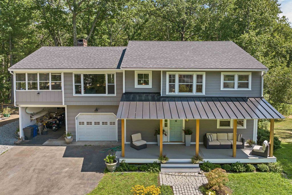 107 Walker Bungalow Road, Portsmouth, NH 03801