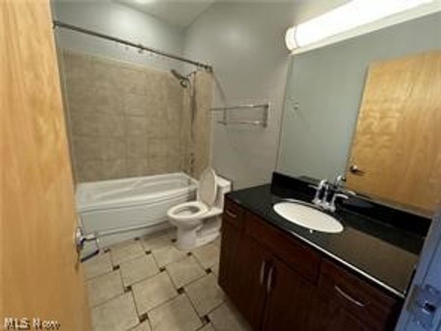 1104 E Prospect Avenue E 305, Cleveland, OH 44115