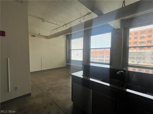 1104 E Prospect Avenue E 305, Cleveland, OH 44115