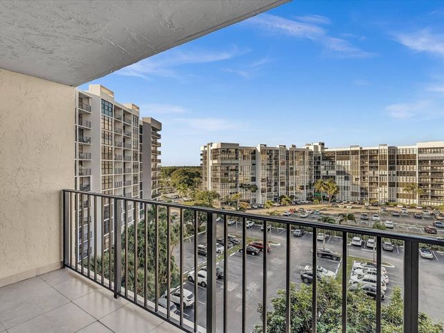 600 Parkview Drive 719, Hallandale Beach, FL 33009