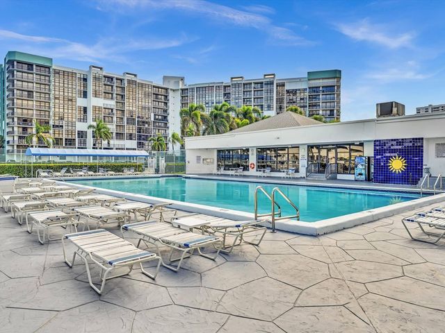 600 Parkview Drive 719, Hallandale Beach, FL 33009