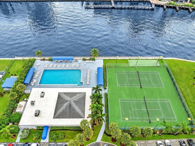 600 Parkview Drive 719, Hallandale Beach, FL 33009