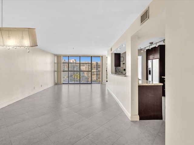 600 Parkview Drive 719, Hallandale Beach, FL 33009