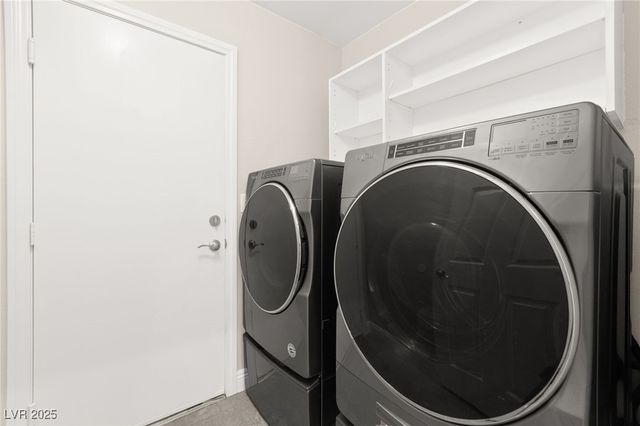 7804 Thorne Pine Avenue, Las Vegas, NV 89131