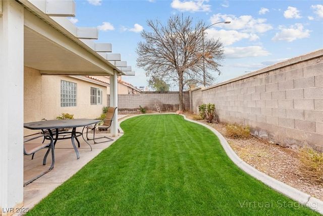 7804 Thorne Pine Avenue, Las Vegas, NV 89131