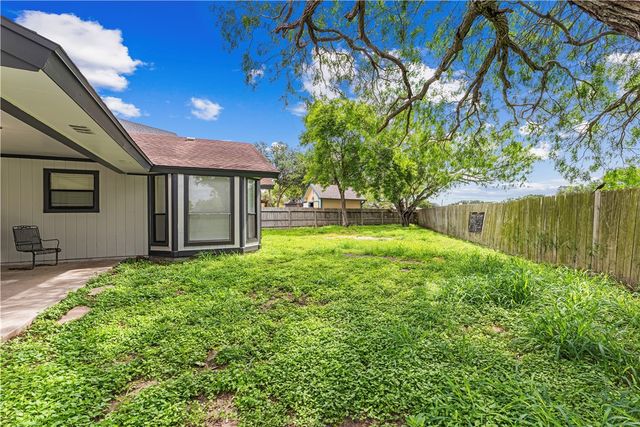 5317 Tartan Cir, Corpus Christi, TX 78413