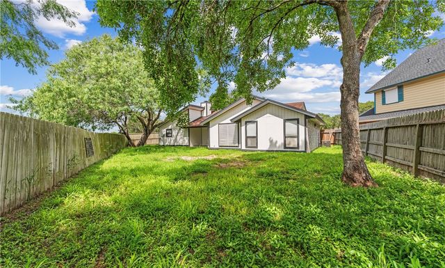 5317 Tartan Cir, Corpus Christi, TX 78413