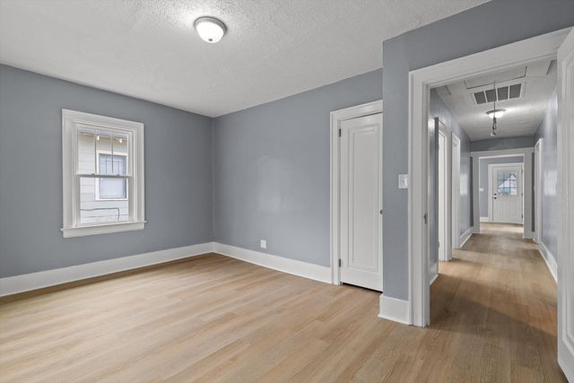 123 S Moore Road, Chattanooga, TN 37411