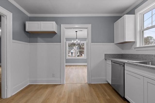 123 S Moore Road, Chattanooga, TN 37411