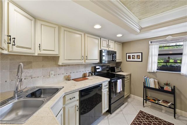 9395 Pennsylvania AVE 6, Bonita Springs, FL 34135