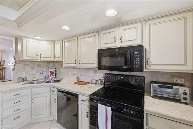 9395 Pennsylvania AVE 6, Bonita Springs, FL 34135