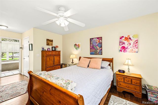 2375 Reidsview, White Lake, MI 48383
