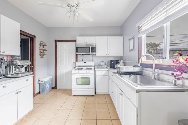 5421 S Mulligan Avenue, Chicago, IL 60638