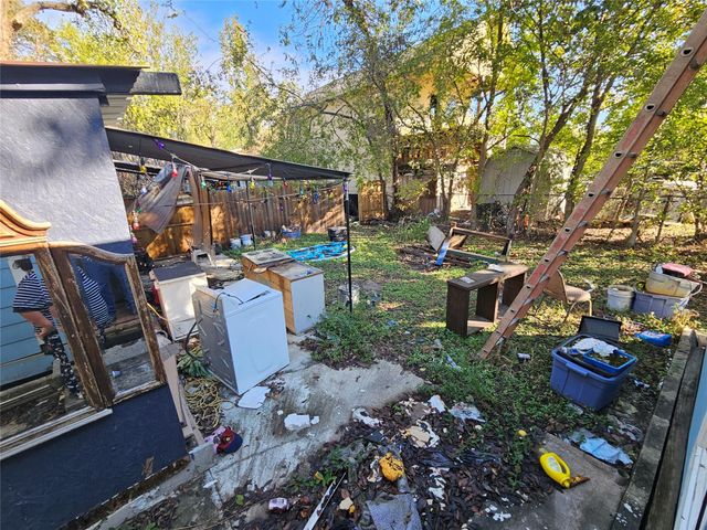 5513 Makeig Street, Houston, TX 77026