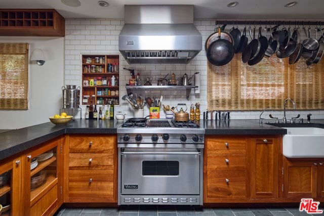 8713 Rangely Avenue, West Hollywood, CA 90048