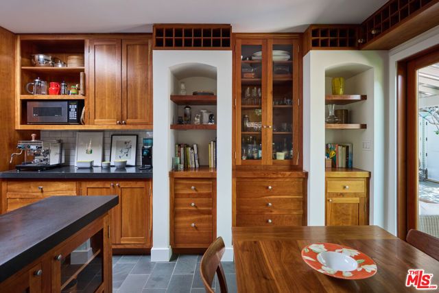 8713 Rangely Avenue, West Hollywood, CA 90048