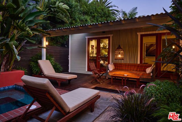 8713 Rangely Avenue, West Hollywood, CA 90048