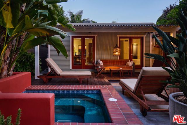 8713 Rangely Avenue, West Hollywood, CA 90048