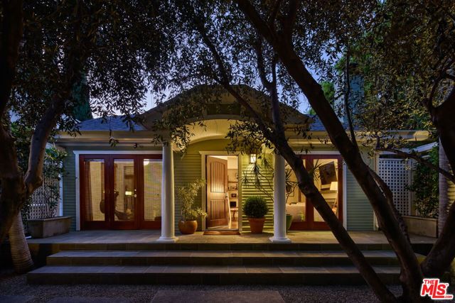 8713 Rangely Avenue, West Hollywood, CA 90048