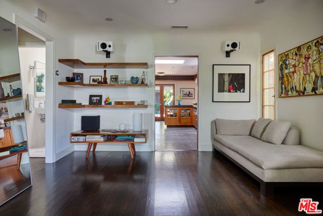 8713 Rangely Avenue, West Hollywood, CA 90048
