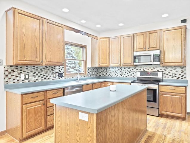 4315 Tanglewood Drive, Janesville, WI 53546