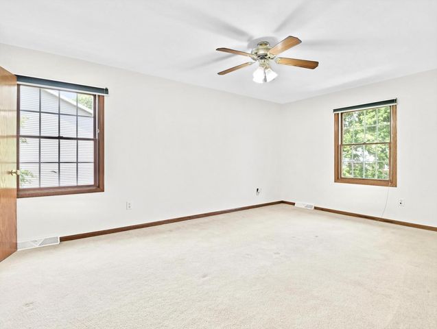 4315 Tanglewood Drive, Janesville, WI 53546