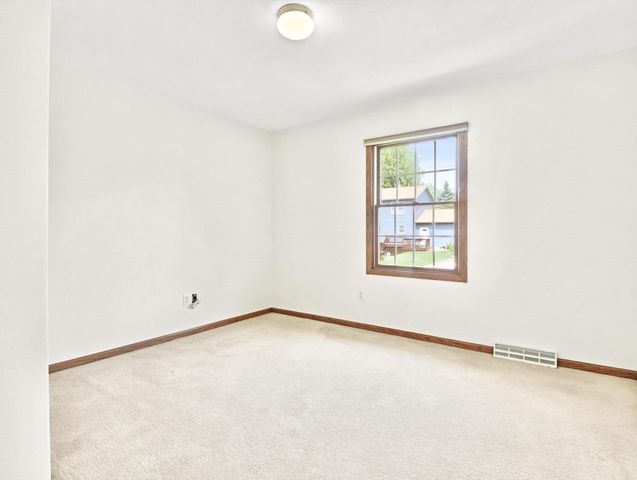 4315 Tanglewood Drive, Janesville, WI 53546