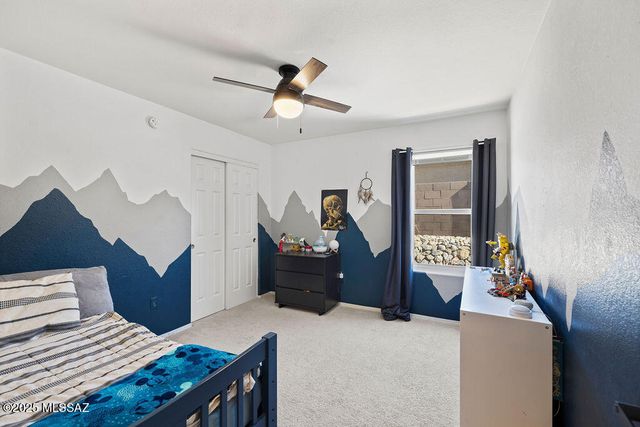 615 E Sterling Canyon Drive, Corona De Tucson, AZ 85641