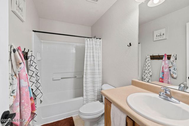 615 E Sterling Canyon Drive, Corona De Tucson, AZ 85641