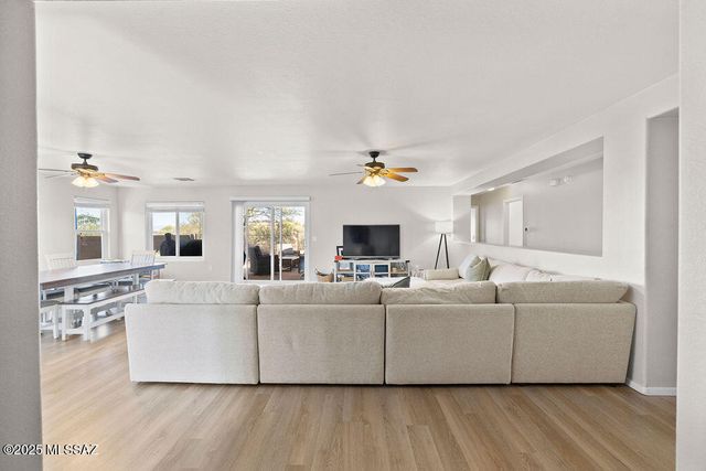 615 E Sterling Canyon Drive, Corona De Tucson, AZ 85641