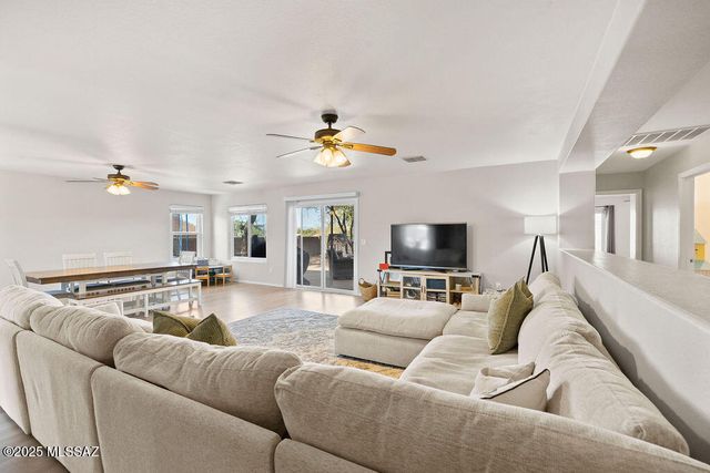 615 E Sterling Canyon Drive, Corona De Tucson, AZ 85641