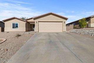 615 E Sterling Canyon Drive, Corona De Tucson, AZ 85641