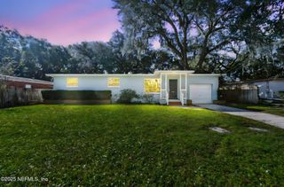 8640 EMERALD ISLE Circle S, Jacksonville, FL 32216