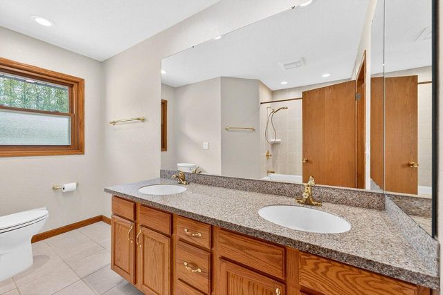 17225 Penbrook DRIVE, Brookfield, WI 53045