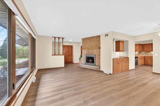 17225 Penbrook DRIVE, Brookfield, WI 53045